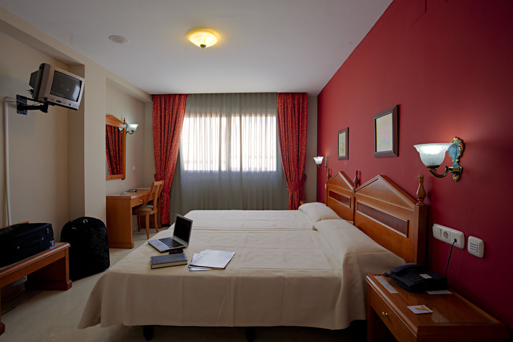 Hotel Tocina Business Albolote Oda fotoğraf