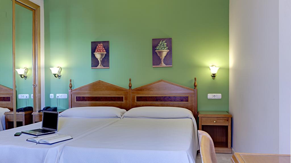 Hotel Tocina Business Albolote Oda fotoğraf