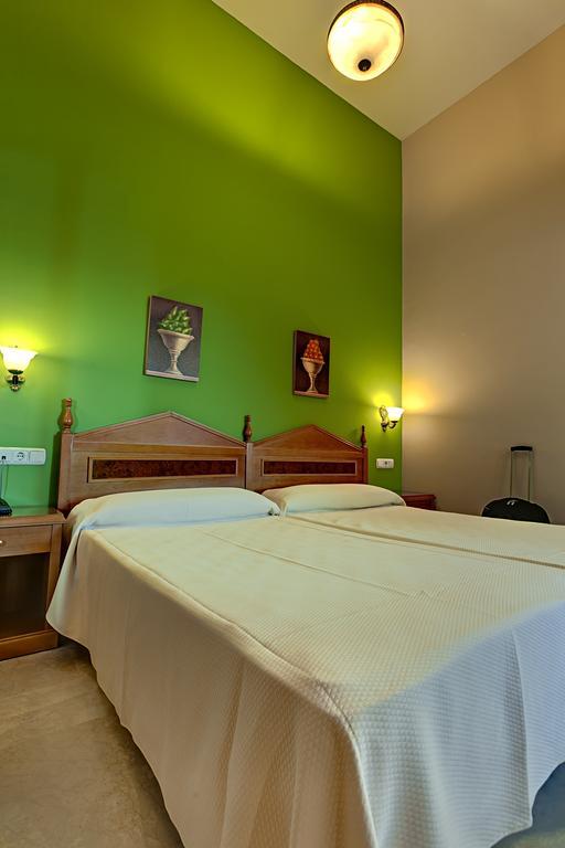 Hotel Tocina Business Albolote Oda fotoğraf