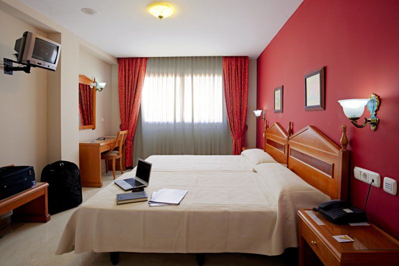 Hotel Tocina Business Albolote Dış mekan fotoğraf