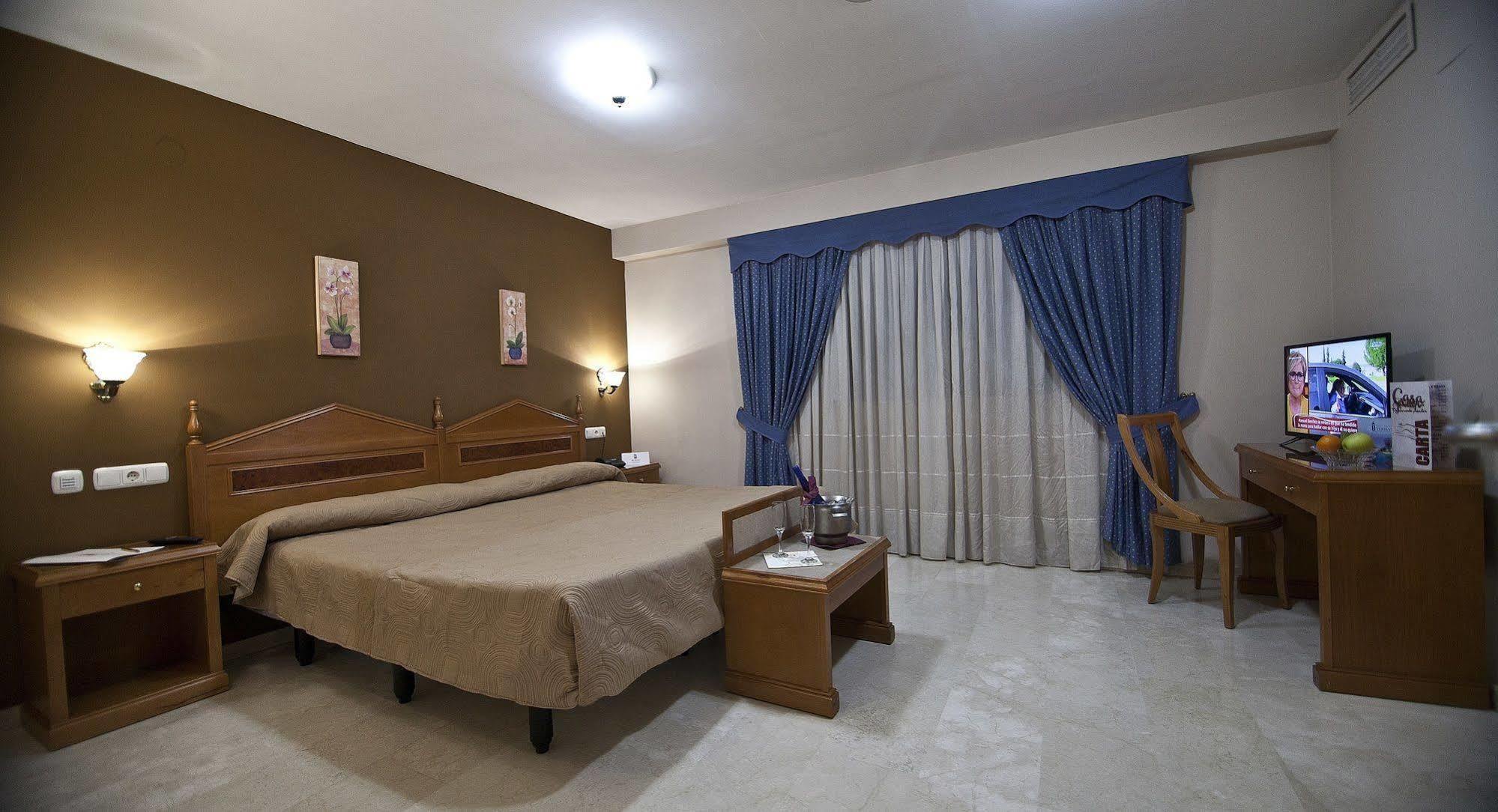 Hotel Tocina Business Albolote Dış mekan fotoğraf